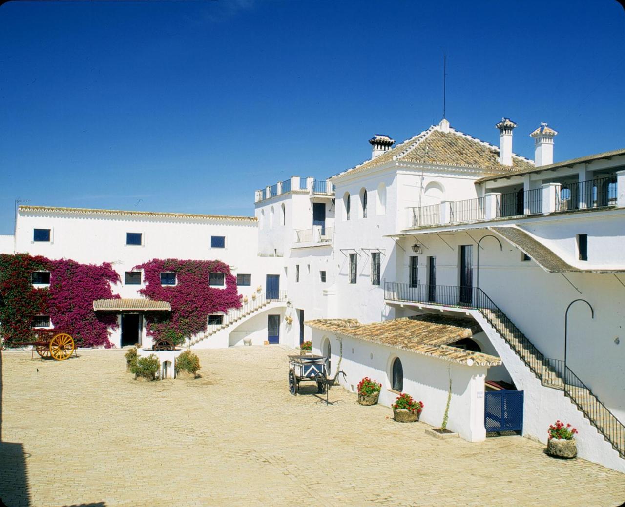 Hotel Cortijo El Esparragal Gerena ภายนอก รูปภาพ