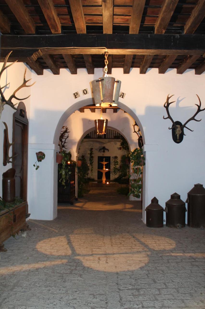 Hotel Cortijo El Esparragal Gerena ภายนอก รูปภาพ